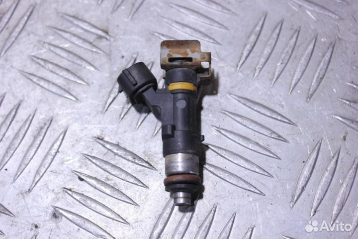 Форсунка двигателя Infiniti G 2007-2014