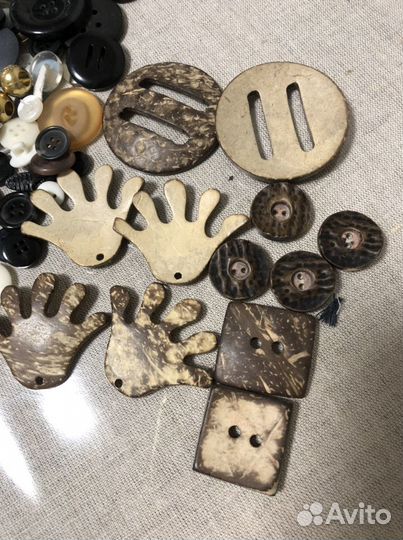 Пуговицы