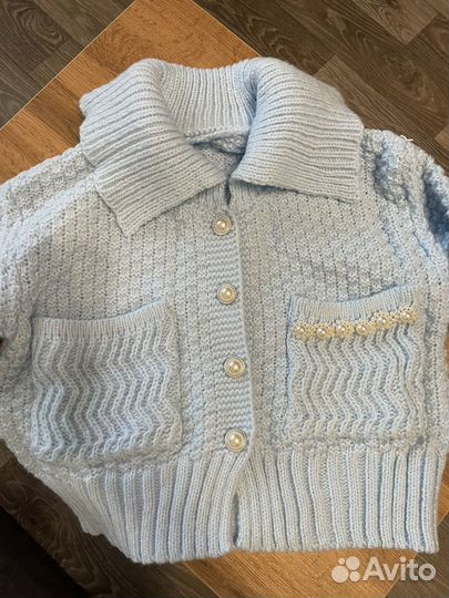 Свитер короткий