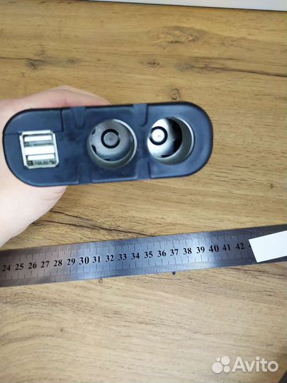 Разветвитель прикуривателя на 2 гнезда и 2 USB
