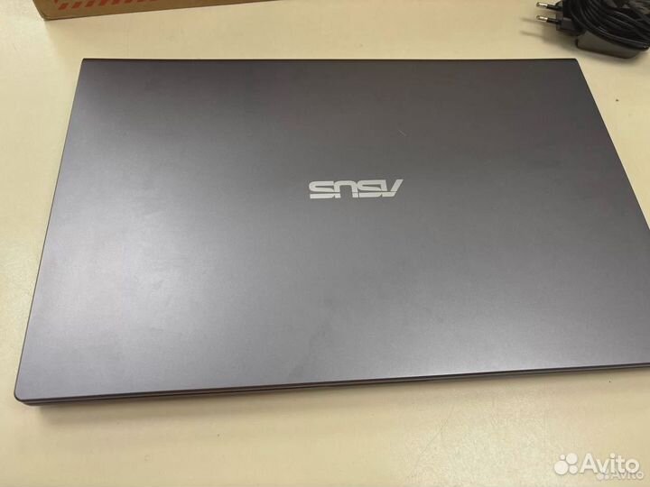 Ноутбук asus/i3-1005G1/ssd 256/8gb ram (10/16)