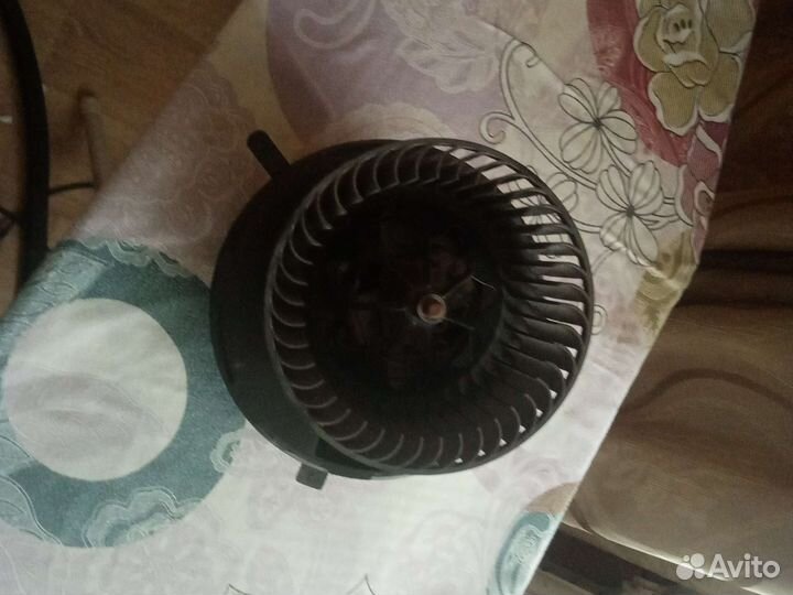 Фольксваген Пассат Б6 моторчик печки