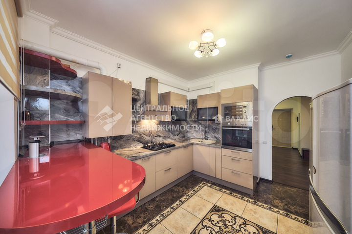 2-к. квартира, 69,4 м², 1/25 эт.