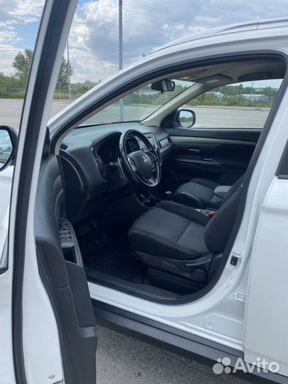 Mitsubishi Outlander 2.0 CVT, 2014, 145 405 км