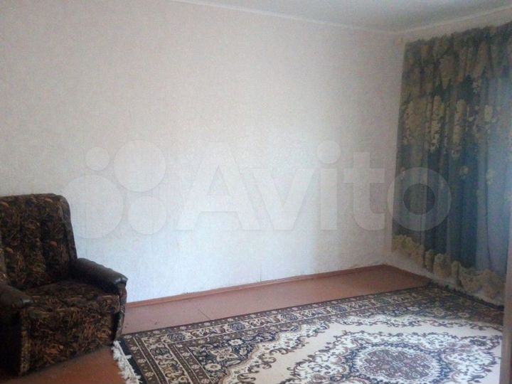 3-к. квартира, 55 м², 1/2 эт.