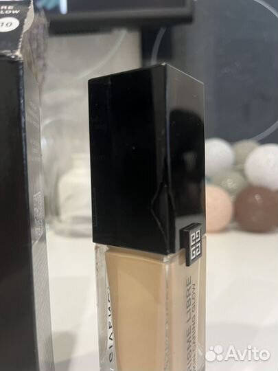 Givenchy Prizme Libre тональный флюид