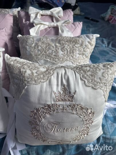 Бортики в детскую кроватку для девочки 