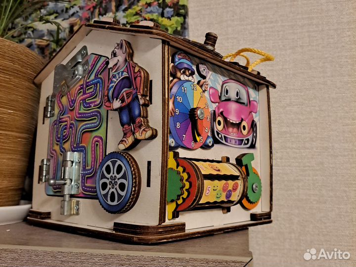 Бизиборд домик со светом