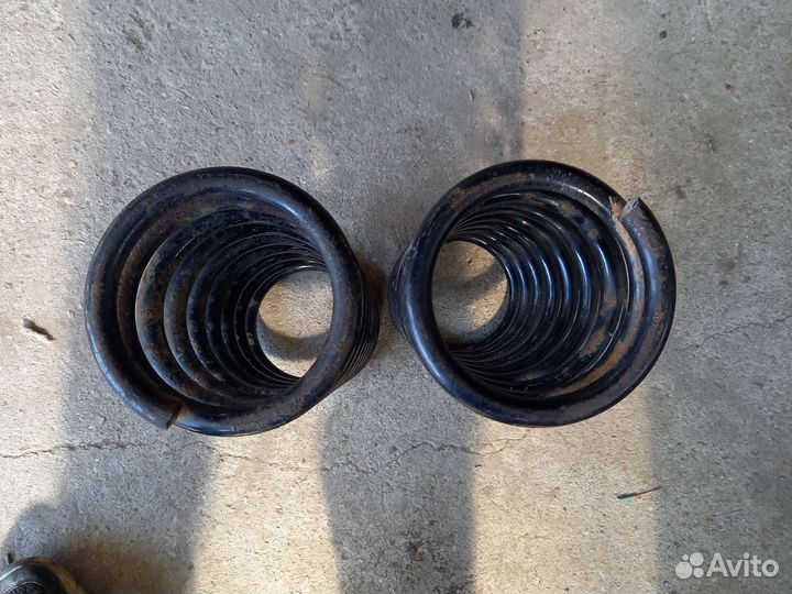 Great Wall Hover задняя пружина