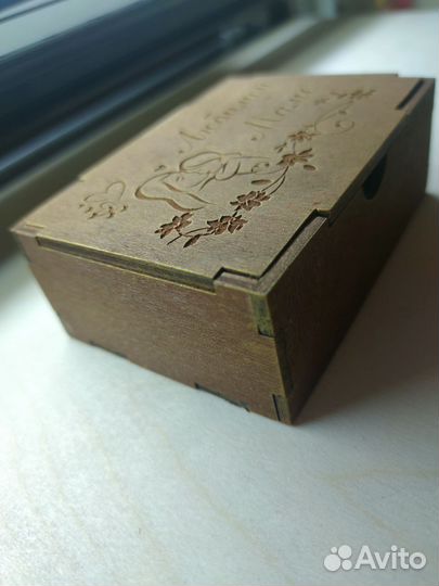 Коробка подарочная деревянная
