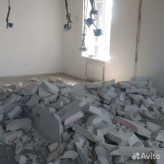 Демонтажные работы.Снос стен,снос дачных строений