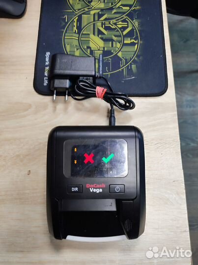 Детектор банкнот DoCash Vega