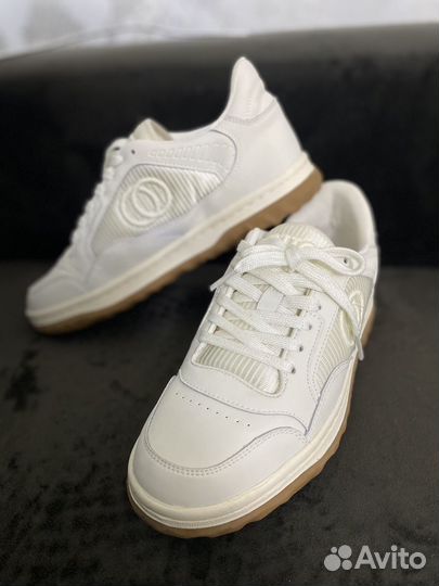 Женская обувь