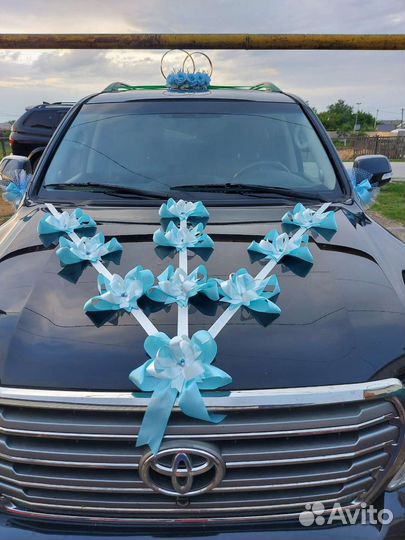 Свадебные украшения на машины
