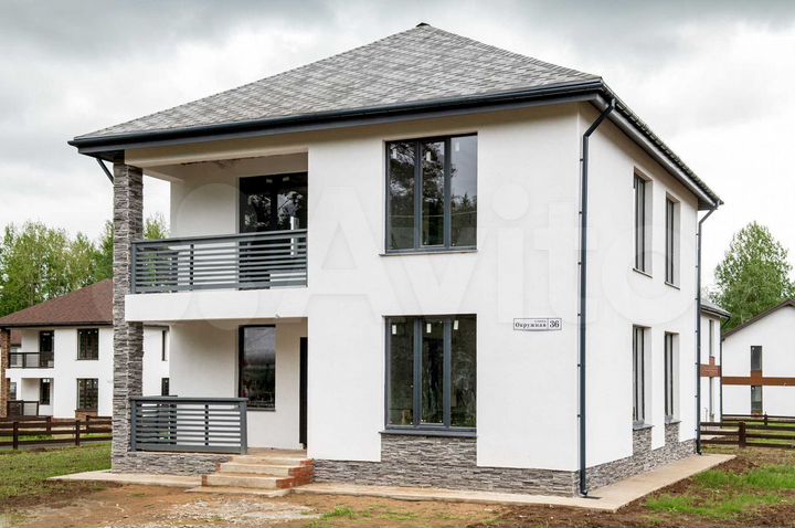 Коттедж 145 м² на участке 10 сот.