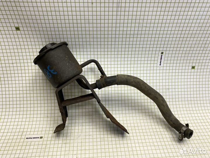 Бачок гур для Nissan Terrano 1 / Pathfinder