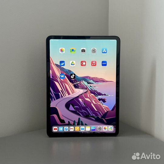 iPad Pro 11 + клавиатура smart keyboard folio