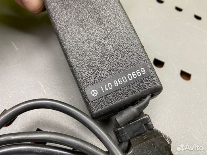 Замок ремня безопасности Mercedes-Benz S-Class