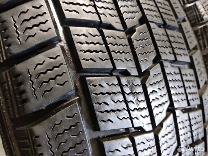 Dunlop DSX 215/60 R17