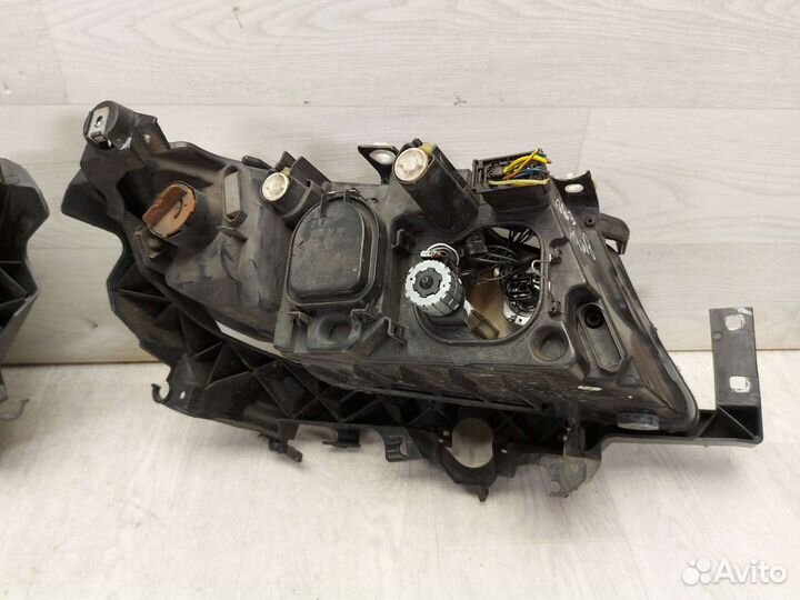 Фары BMW 3(E90/E91) 2005-2010 Комплект
