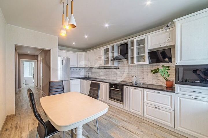 2-к. квартира, 71,5 м², 13/14 эт.