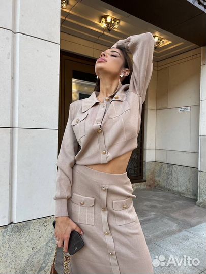 Трикотажный костюм женский с юбкой