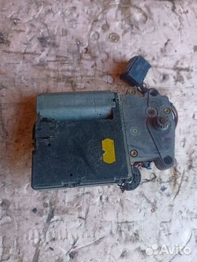 Мотор люка Audi 80 /90 (B4) 1992-1994