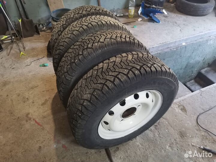 Tunga Nordway 205/70 R15 190B