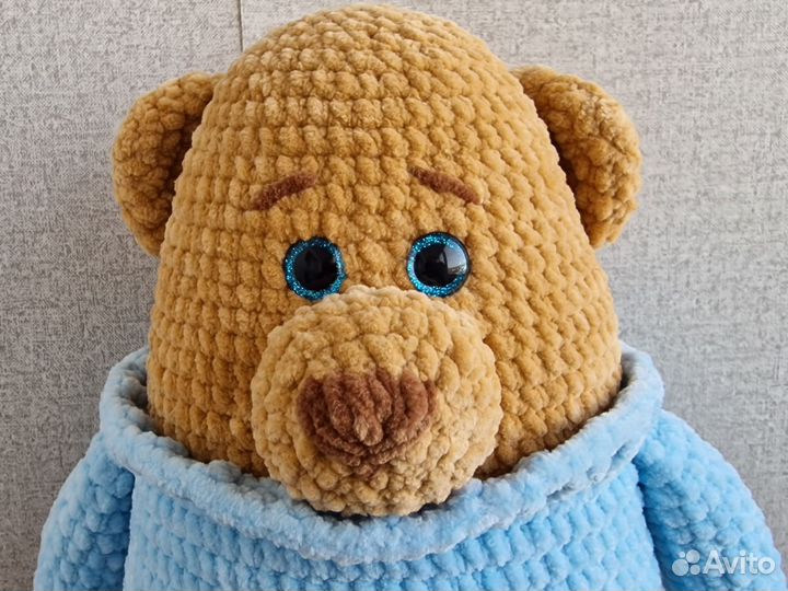 Мишка плюшевый в свитере