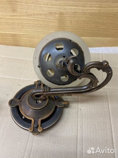 Лампа настольная