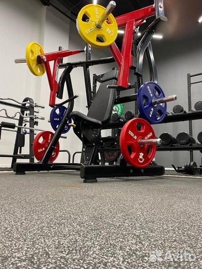 Профессиональные силовые тренажёры и оборудование