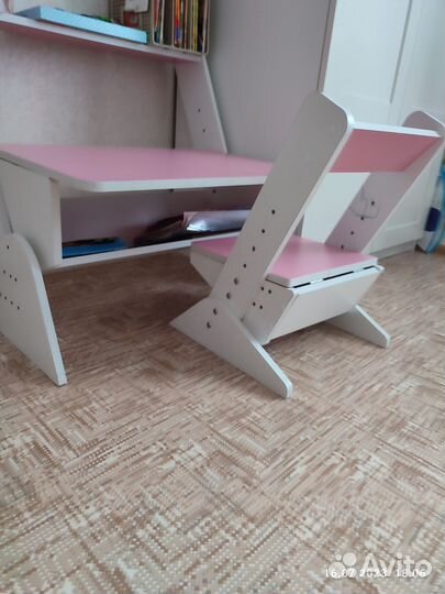 Детский стол и стул