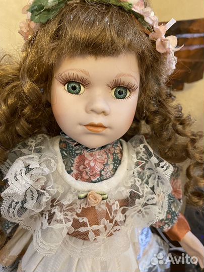 Кукла фарфоровая коллекционная германия