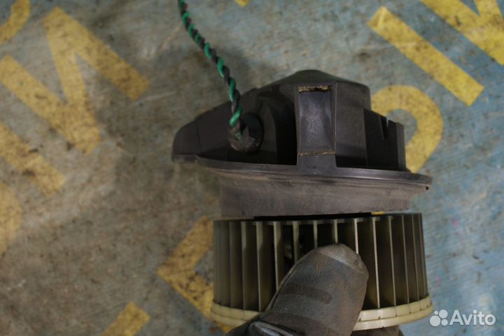 Моторчик печки Chrysler Stratus