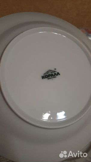 Фарфоровые тарелки