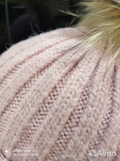 Шапка зимняя с натуральным помпоном