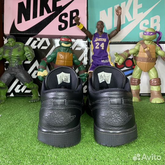 Nike Air Jordan 1 Low “Triple Black”