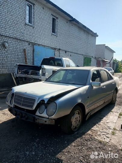 Mercedes-Benz w210 в разборе