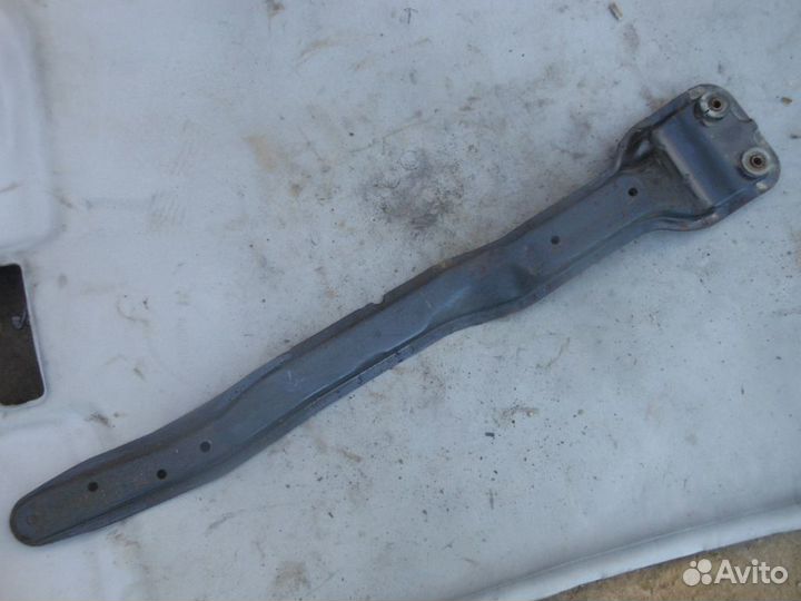 Балка передняя продольная для Mitsubishi Galant 8