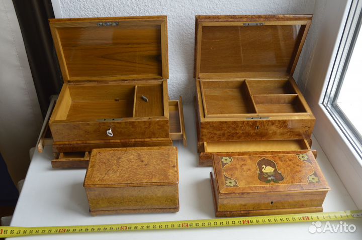 Коллекция изделий из капа и карельской берёзы