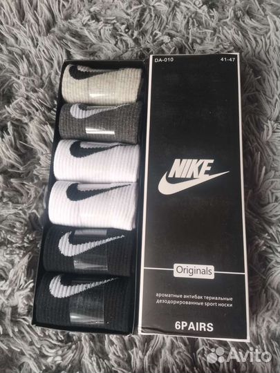 Носки в подарочной коробке