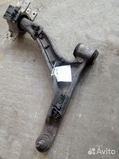 Рычаг передний правый Мерседес Бенц W176