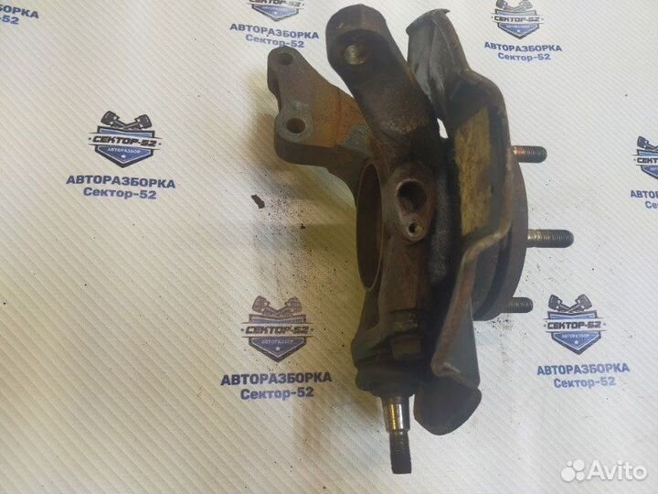 Кулак передний правый Kia Sportage 2