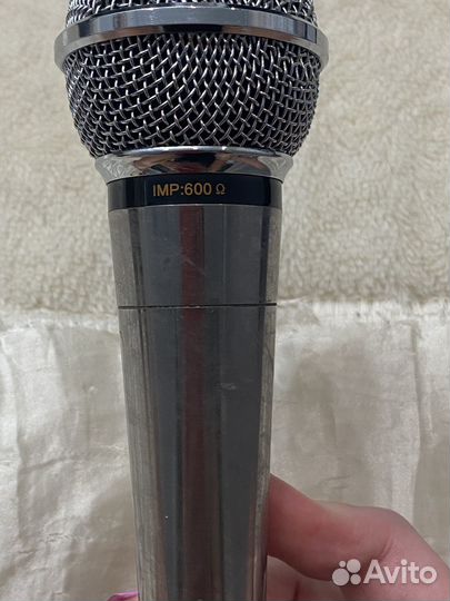 Микрофон бронь для караоке LG проводной