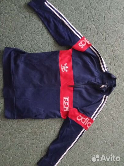 Спортивные куртки