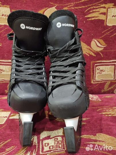Коньки хоккейные 37размер