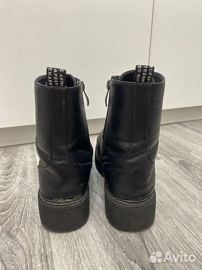 Ботинки зимние женские