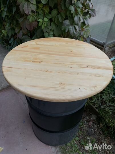 Коктейльные столы из бочек в аренду