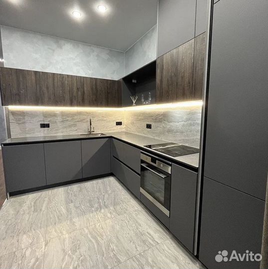 Кухонный гарнитур на заказ. Бecплaтнaя ycтaнoвкa