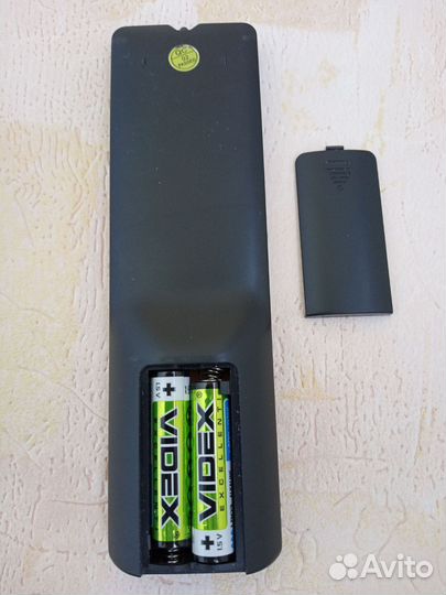 Цифровой телевизионный приемник DVB-T2/T + антенна